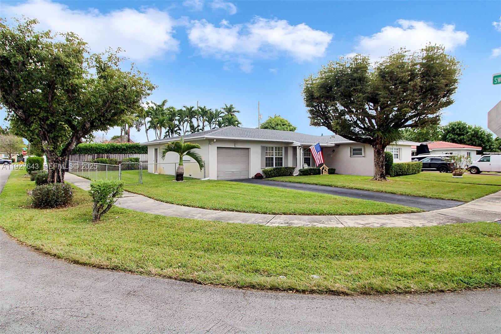 1101 SW 102nd Ct Miami, FL 33174