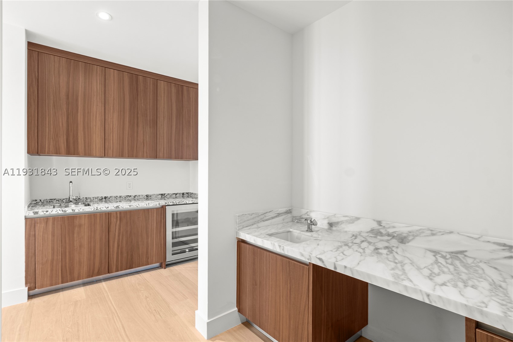 image Una Residences25
