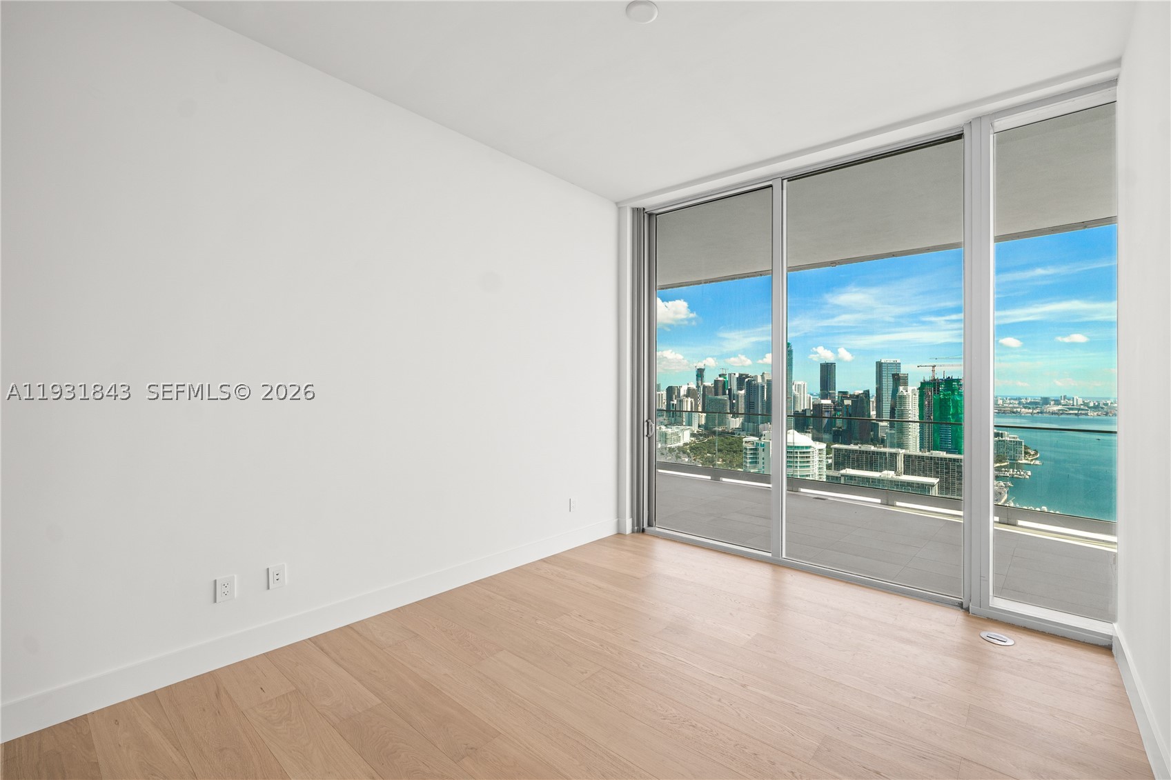 image Una Residences28