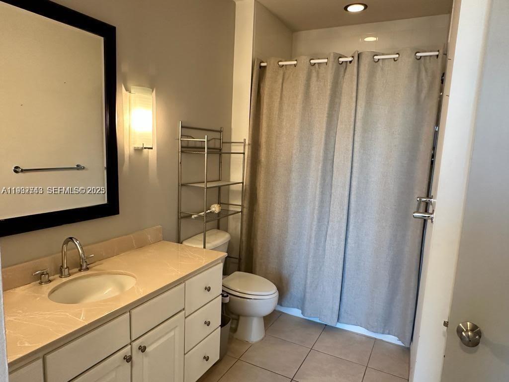 image Cite on the Bay West10