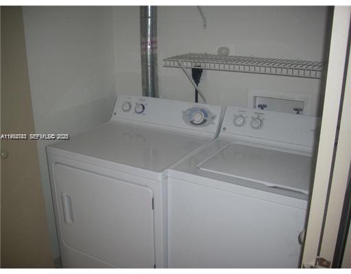 image Cite on the Bay West12