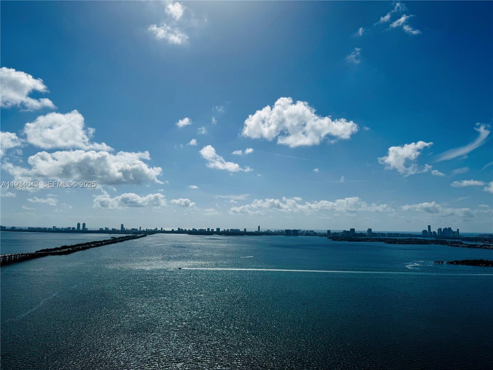 480 NE 31st St #3404