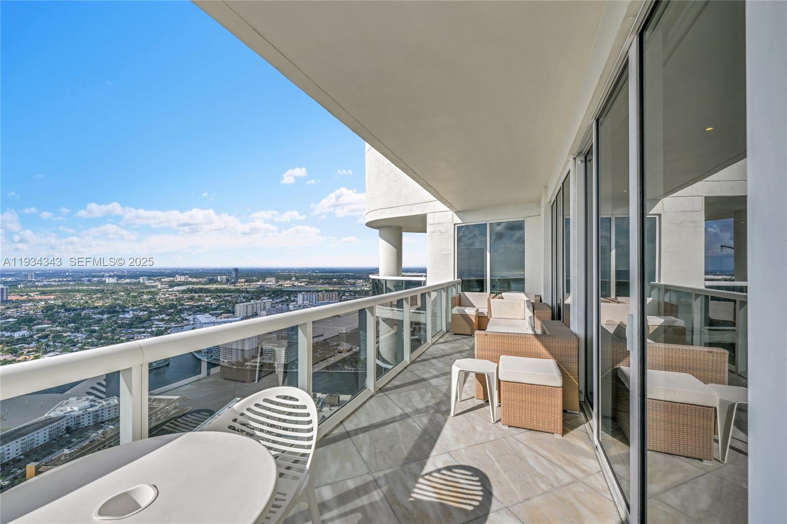 1850 S Ocean Dr #PH4405 Hallandale Beach, FL 33009