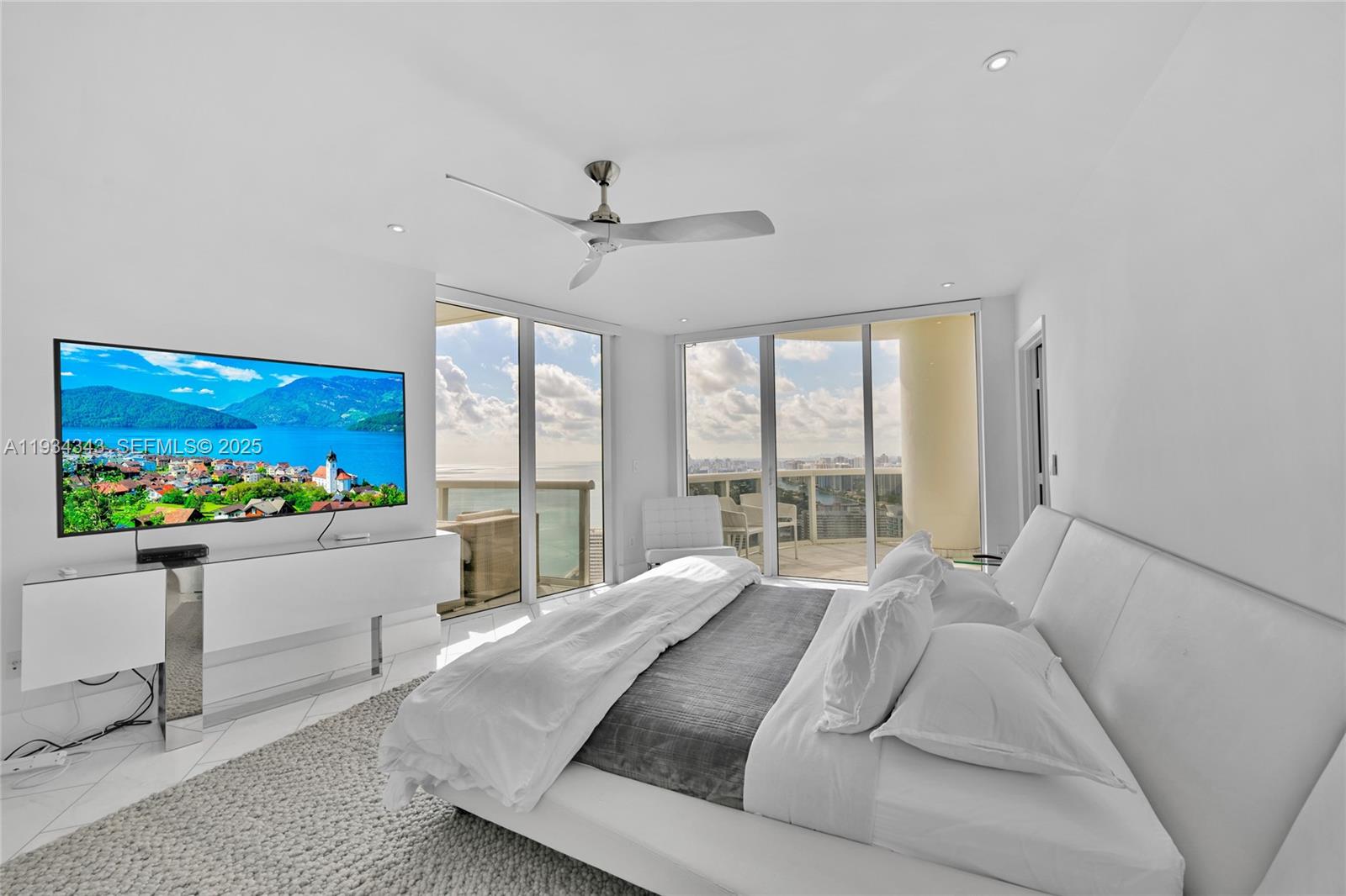 1850 S Ocean Dr #PH4405 Hallandale Beach, FL 33009