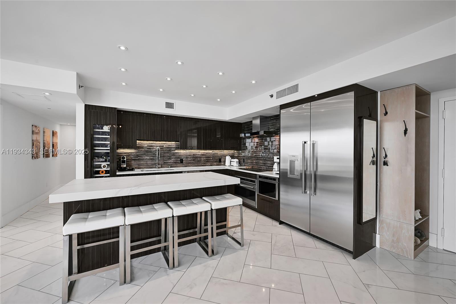 1850 S Ocean Dr #PH4405 Hallandale Beach, FL 33009