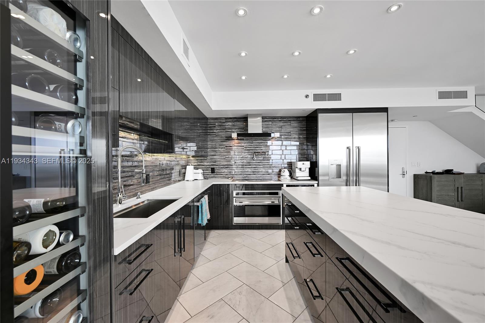 1850 S Ocean Dr #PH4405 Hallandale Beach, FL 33009