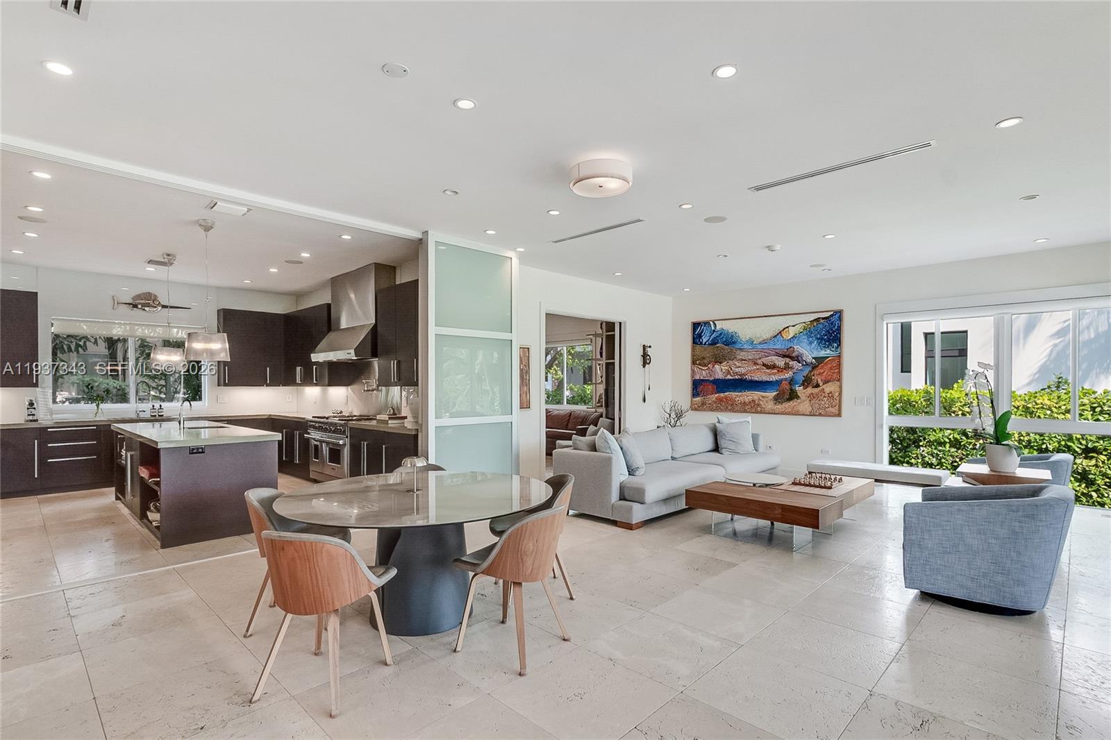 3835 Carole Ct Miami, FL 33133