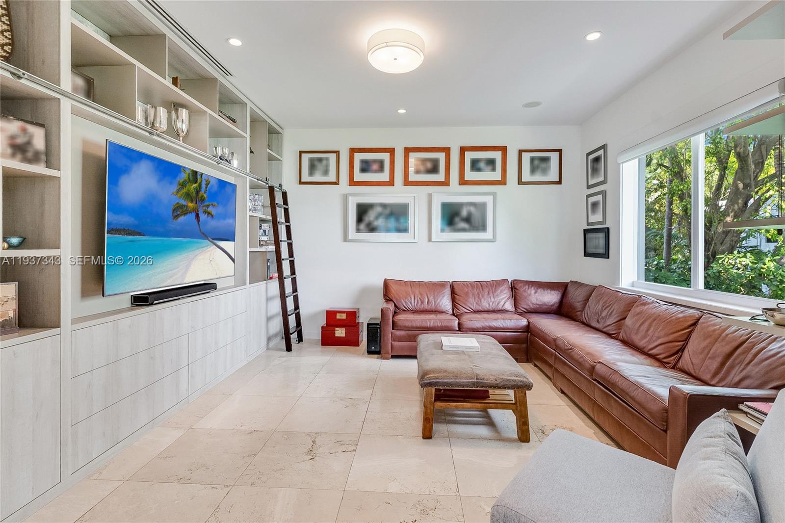 3835 Carole Ct Miami, FL 33133