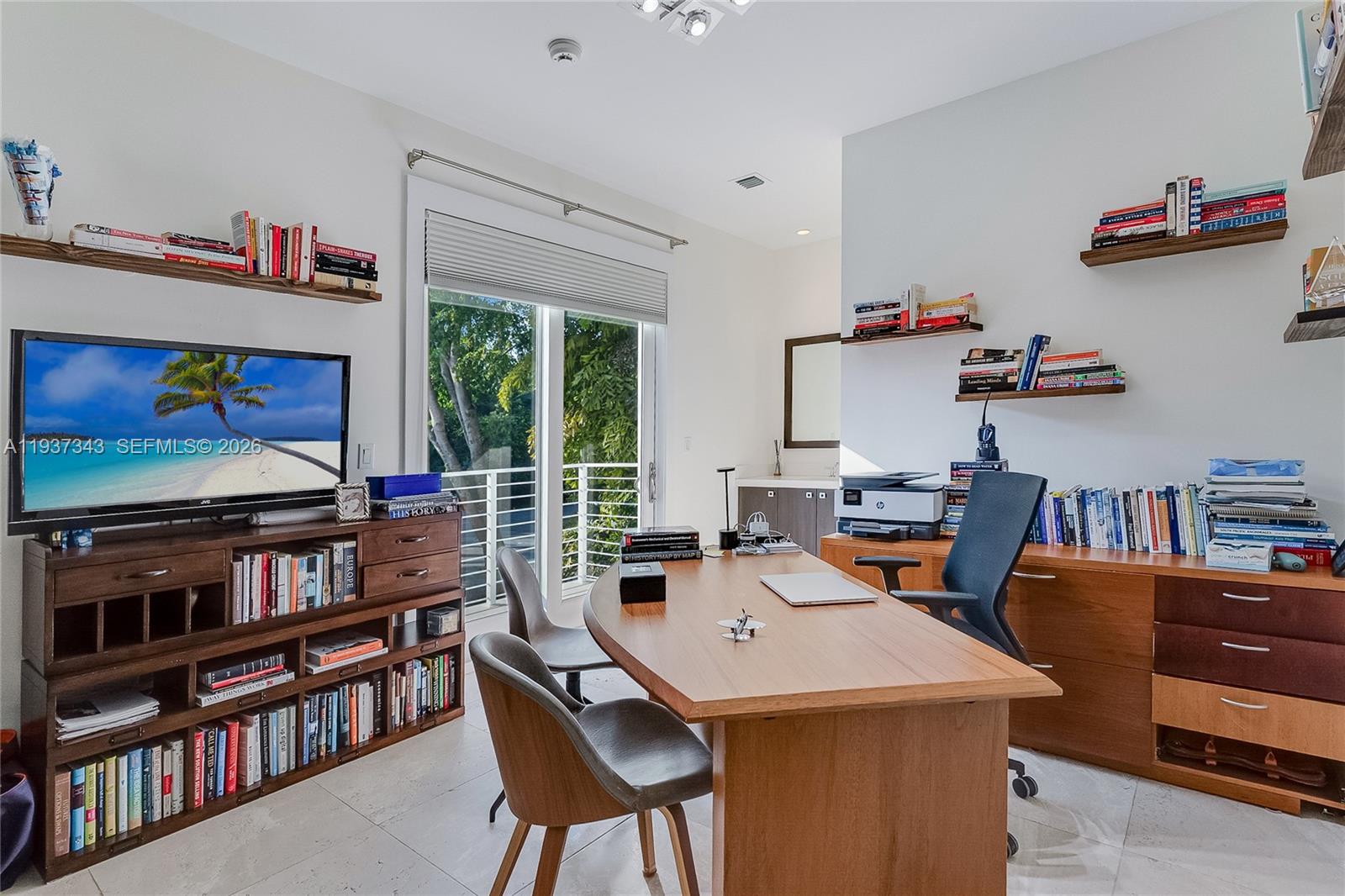 3835 Carole Ct Miami, FL 33133