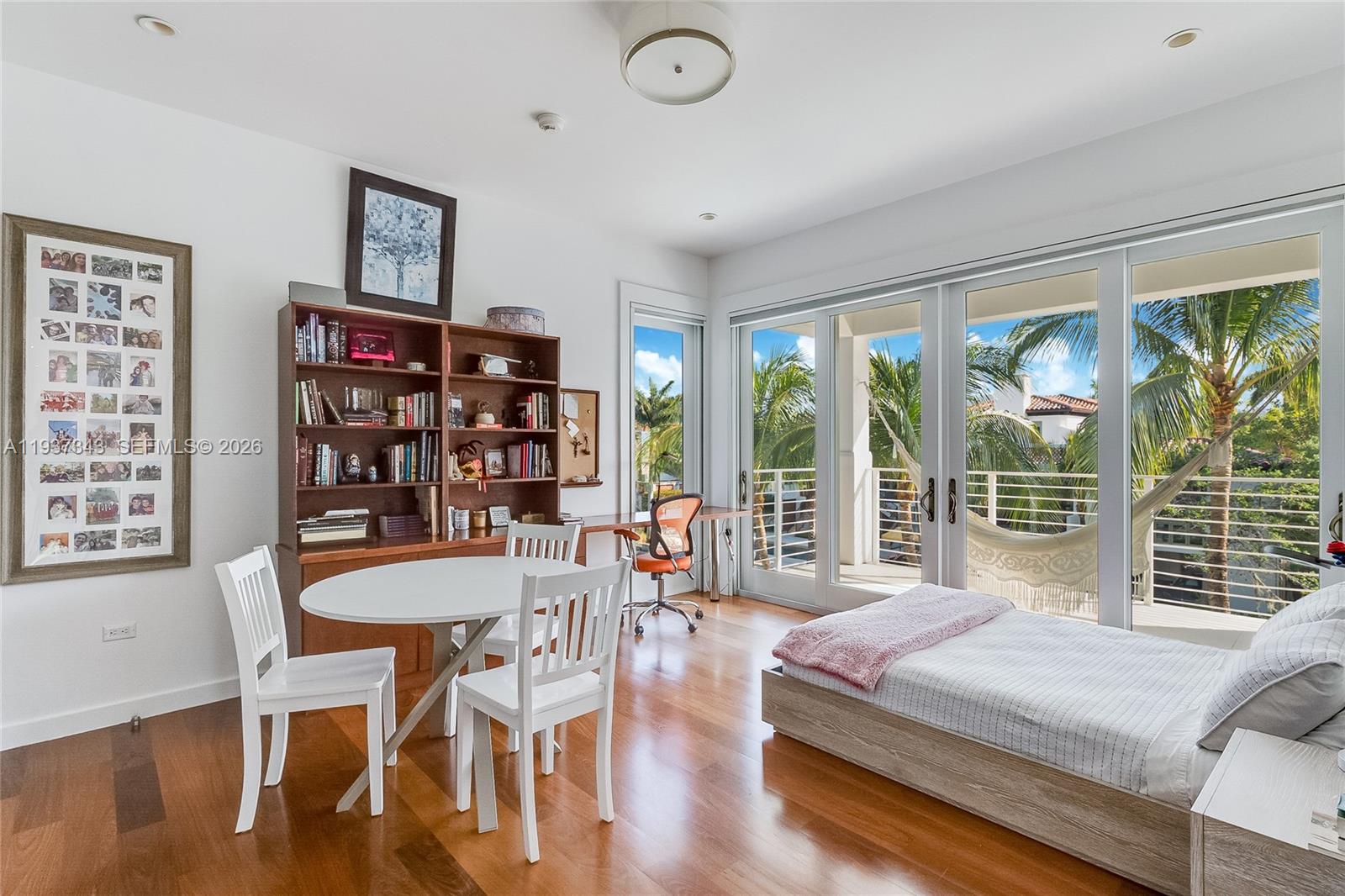 3835 Carole Ct Miami, FL 33133