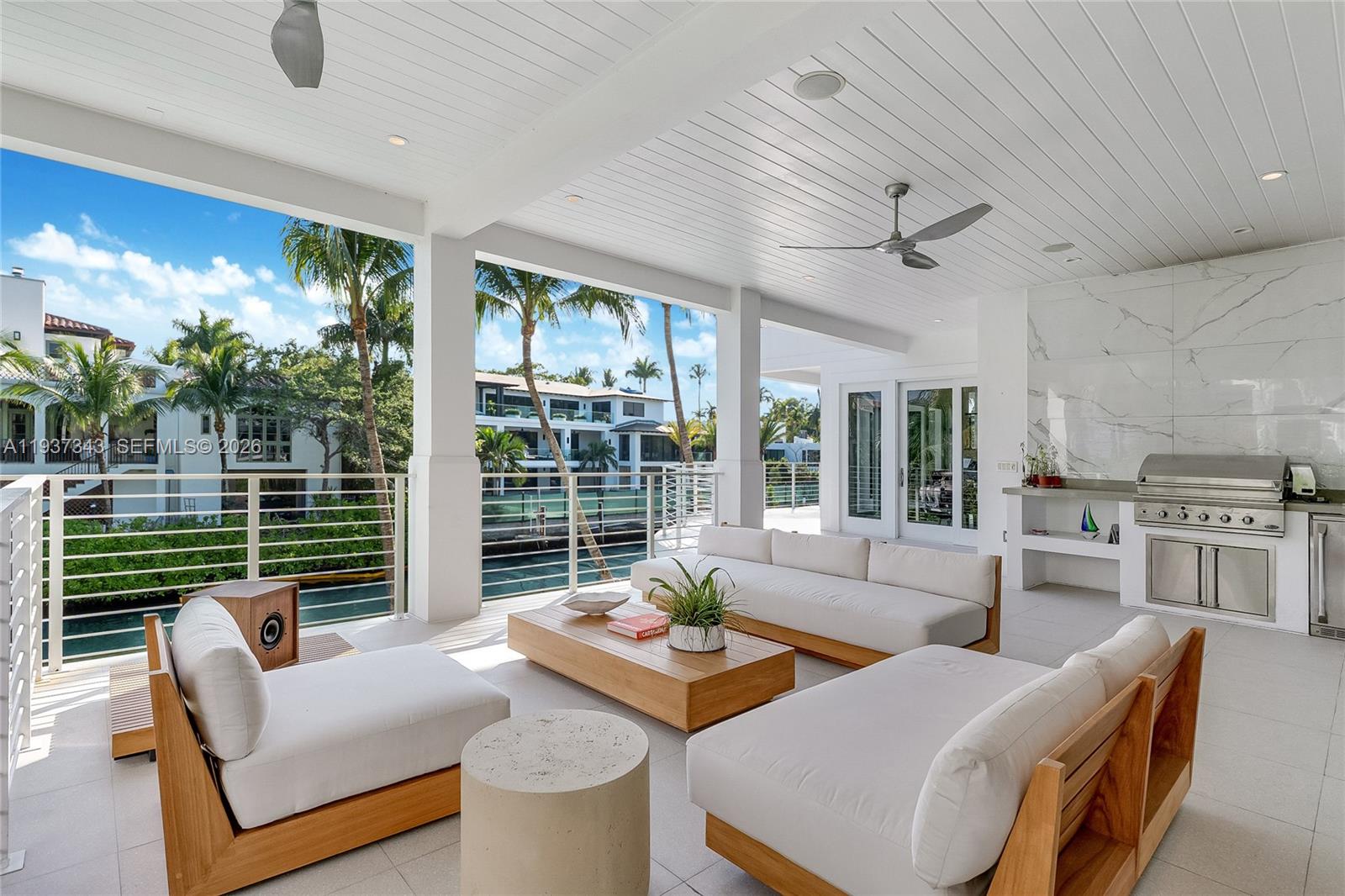 3835 Carole Ct Miami, FL 33133