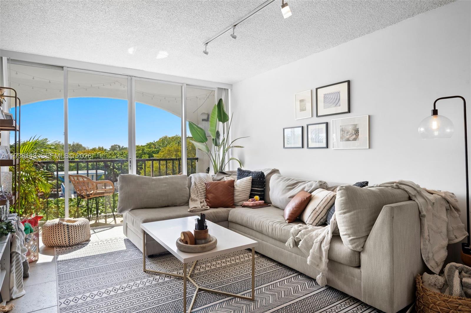 2150 SW 16th Ave #402