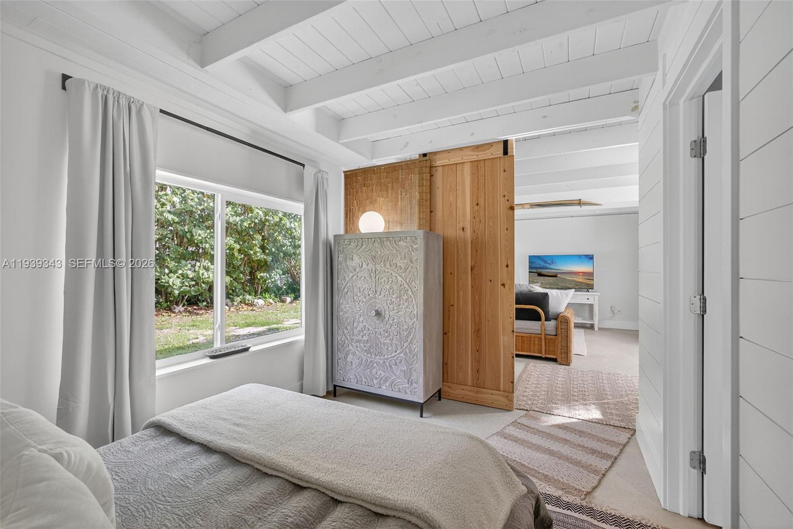 11324 Palm Tree Ln Palm Beach Gardens, FL 33410