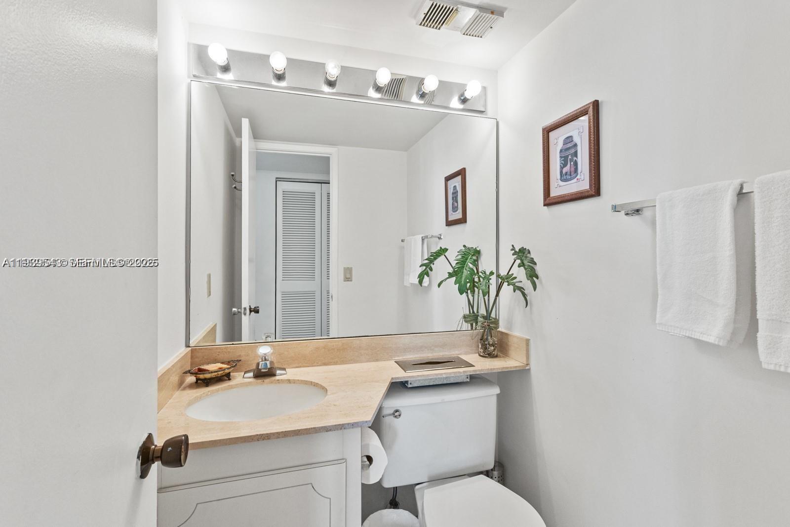 image Charter Club19