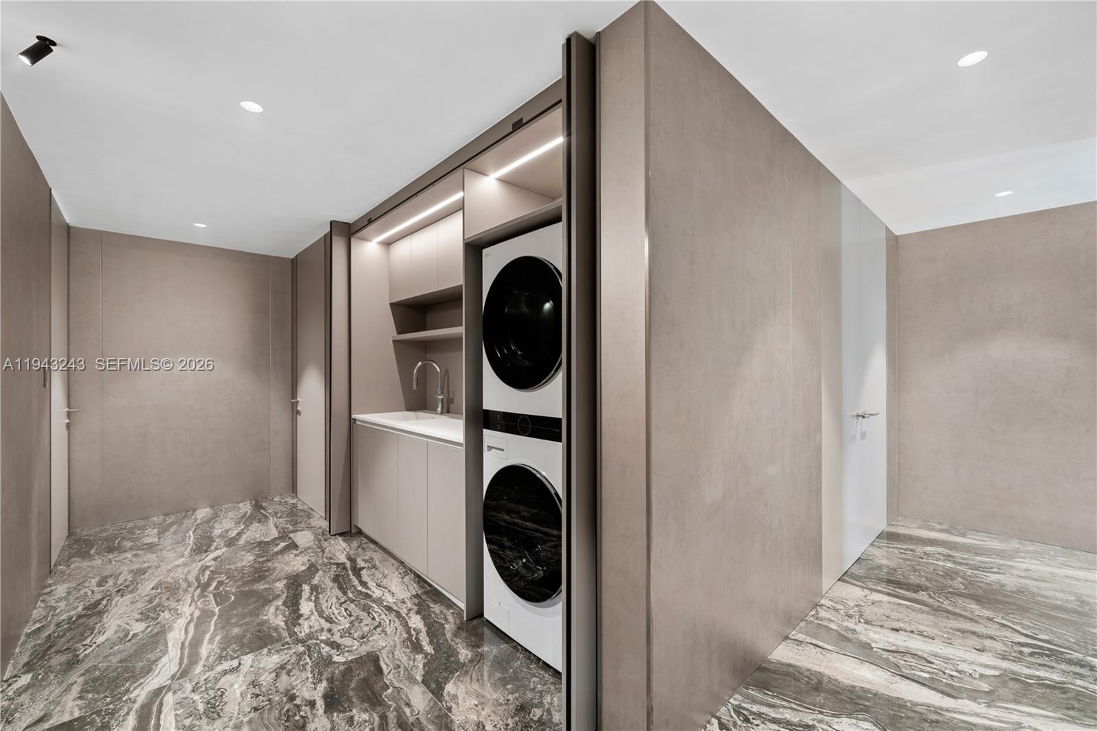 340 San Marco Dr Fort Lauderdale, FL 33301