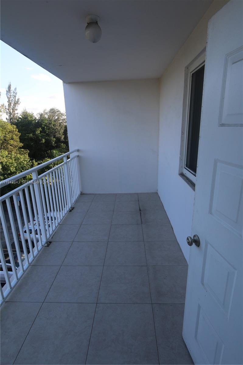 6940 NW Miami Gdns Dr #1-430 Hialeah, FL 33015