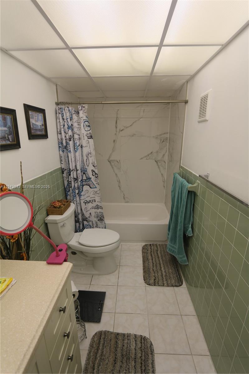 6940 NW Miami Gdns Dr #1-430 Hialeah, FL 33015