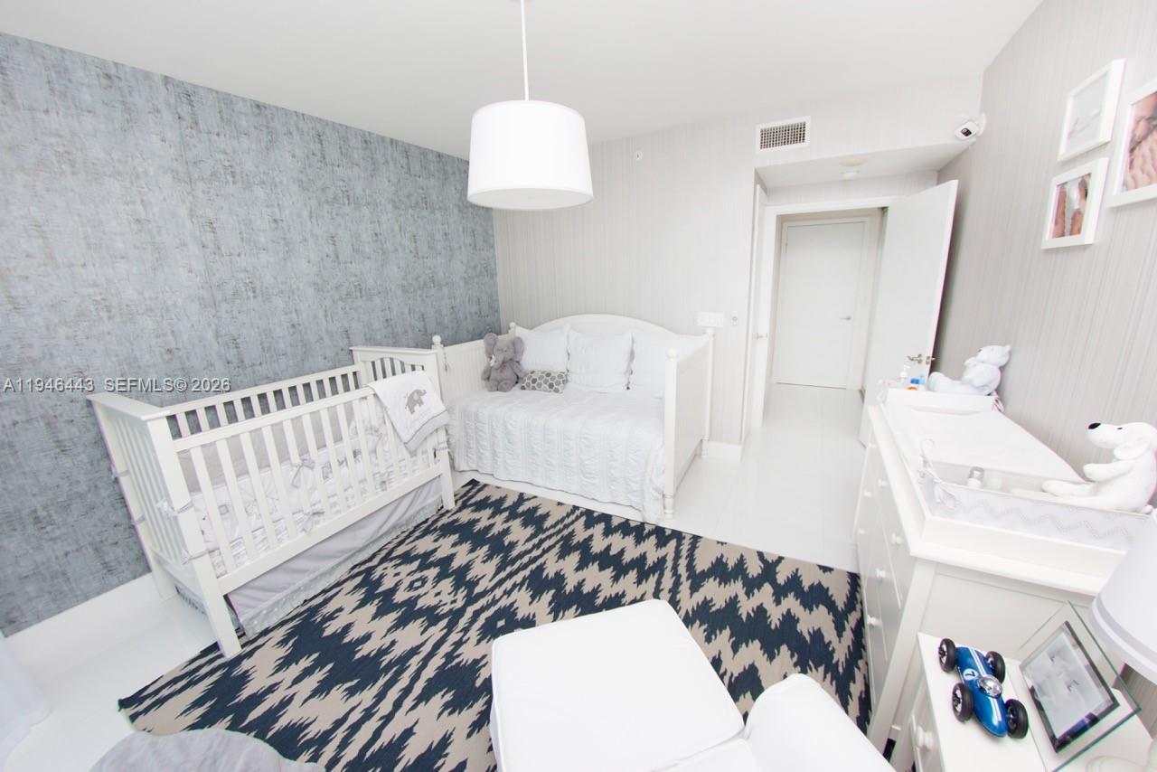 image The Peninsula Ii Condo17