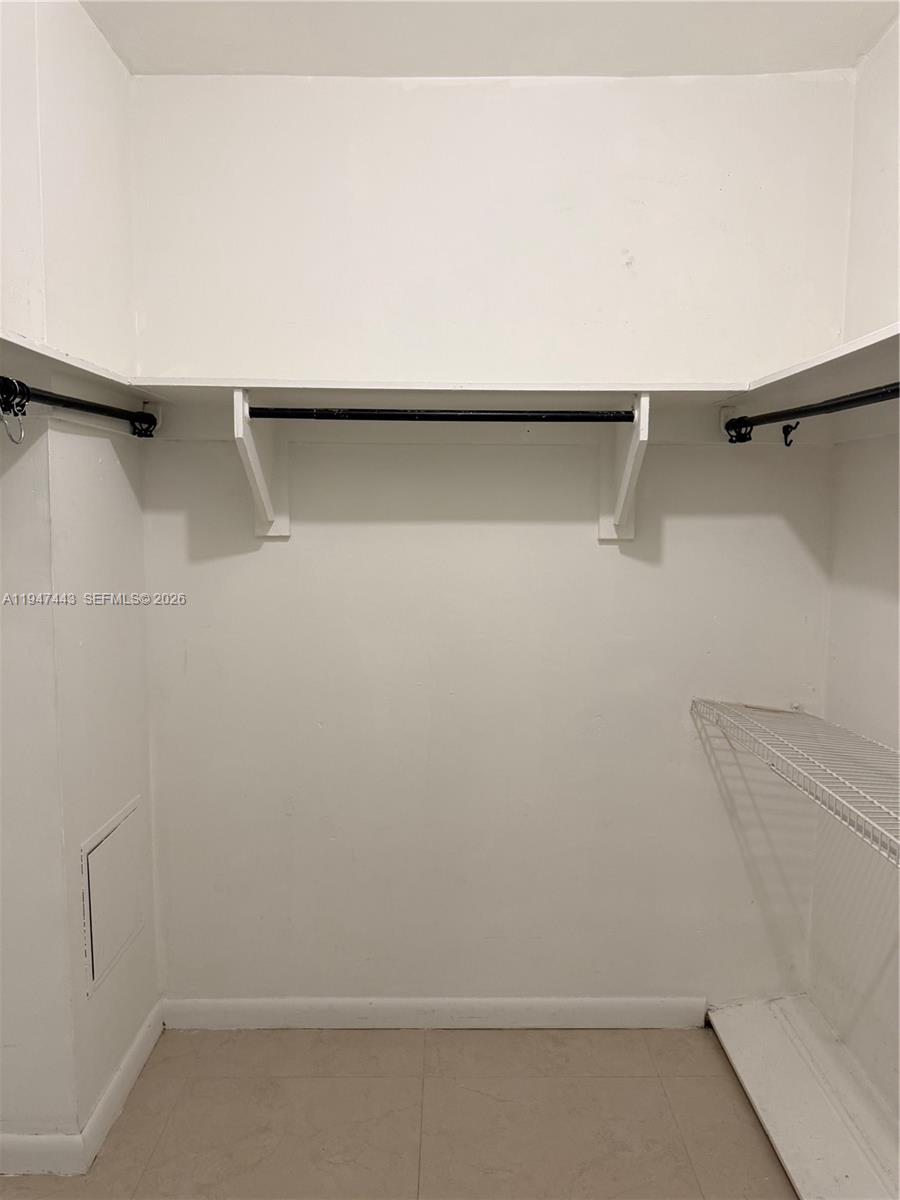 825 Brickell Bay Dr #449 Miami, FL 33131