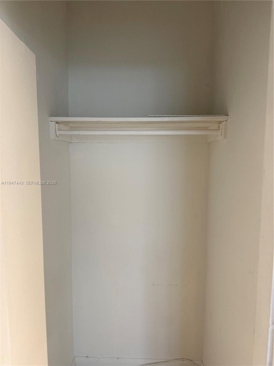 825 Brickell Bay Dr #449 Miami, FL 33131