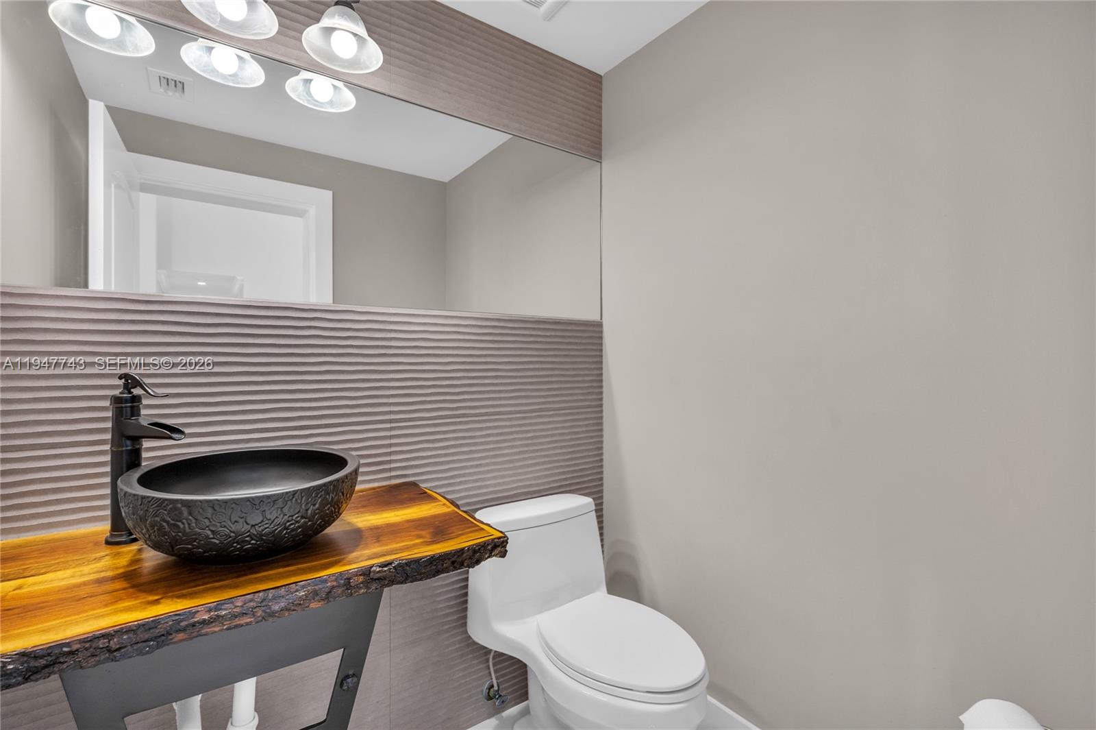 15560 NW 83rd Pl Miami Lakes, FL 33016