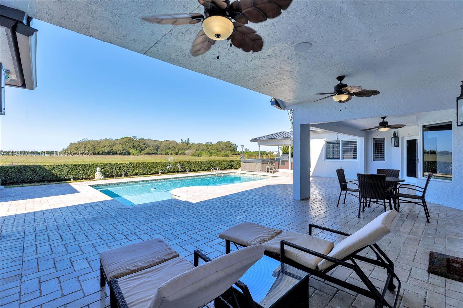 15560 NW 83rd Pl Miami Lakes, FL 33016