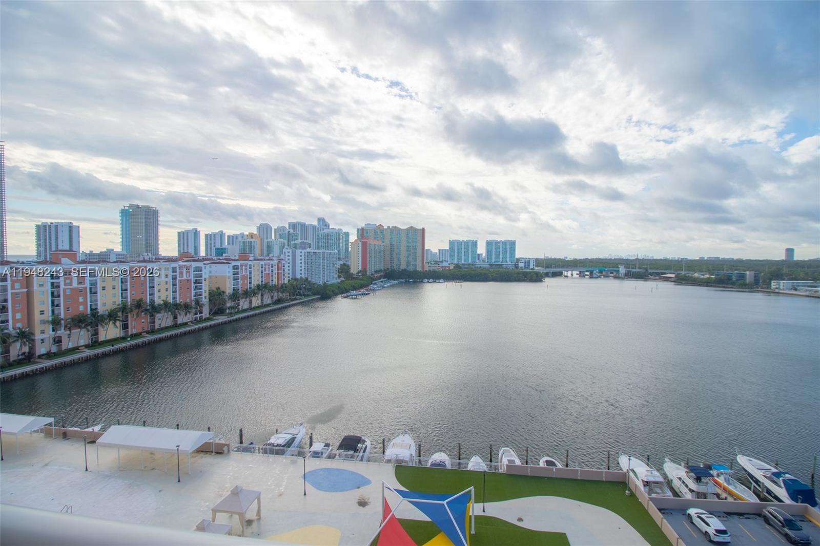 image Winston Towers 1001