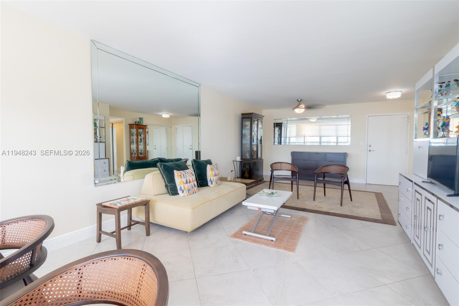 image Winston Towers 1007