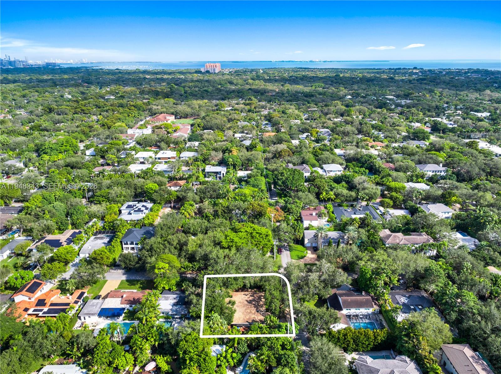 5335 SW 74th St Miami, FL 33143