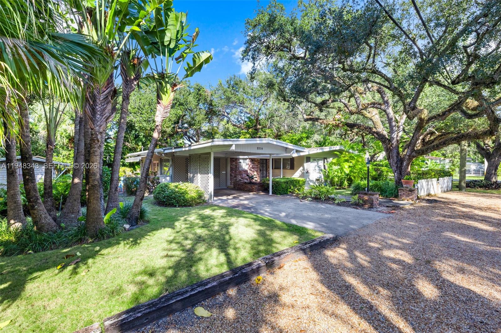 5335 SW 74th St Miami, FL 33143