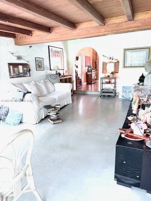 1643 Nethia Dr Miami, FL 33133