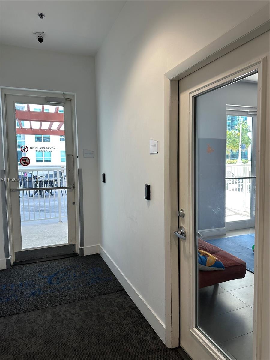 1200 Brickell Bay Dr #1712 Miami, FL 33131