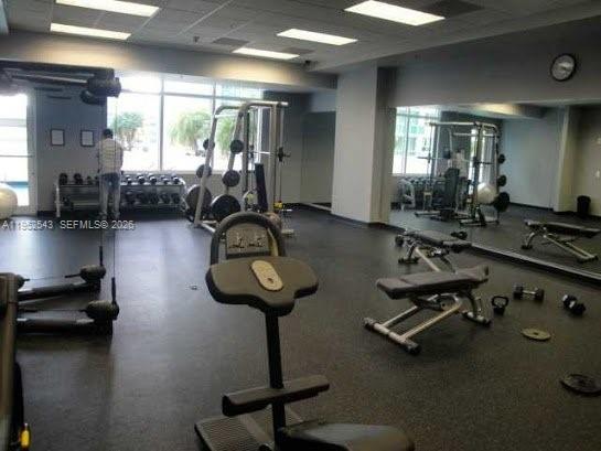 1200 Brickell Bay Dr #1712 Miami, FL 33131