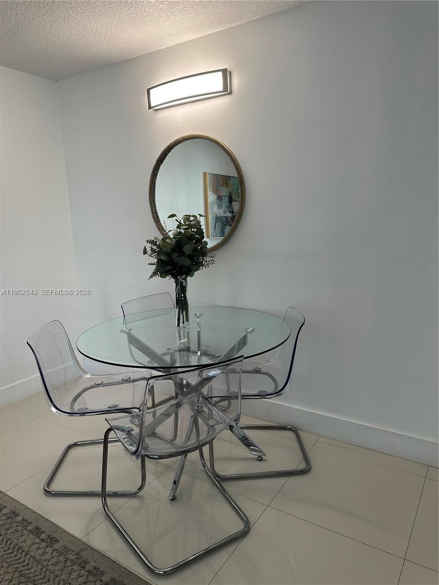 1200 Brickell Bay Dr #1712 Miami, FL 33131