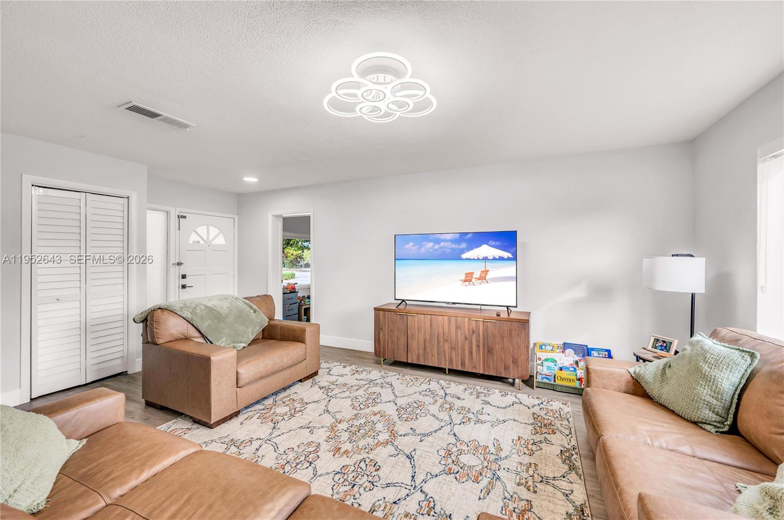 15930 SW 90th Ave Palmetto Bay, FL 33157