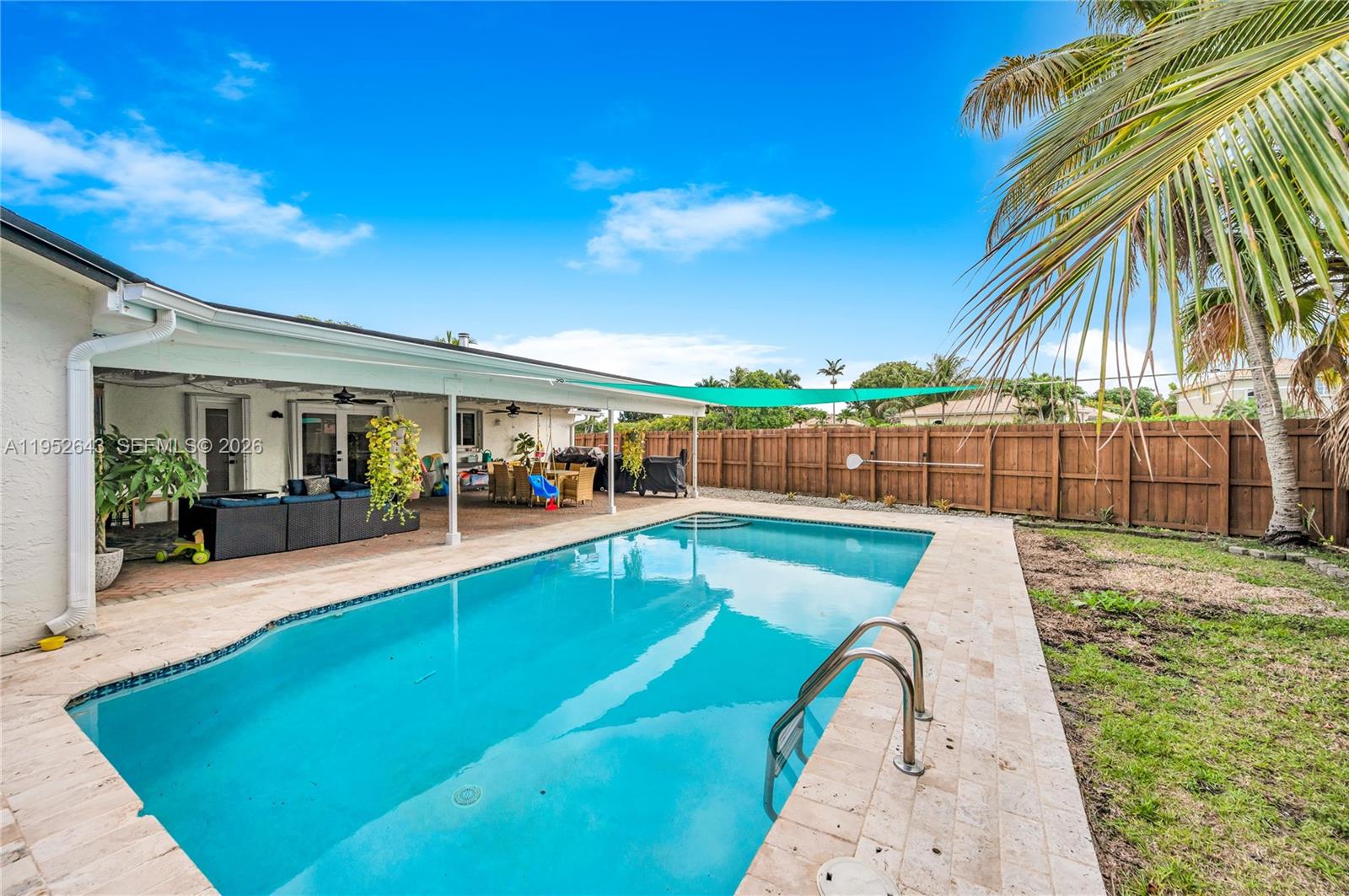 15930 SW 90th Ave Palmetto Bay, FL 33157