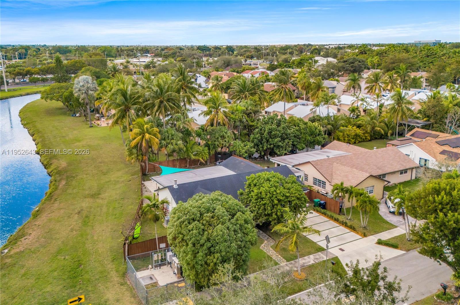 15930 SW 90th Ave Palmetto Bay, FL 33157