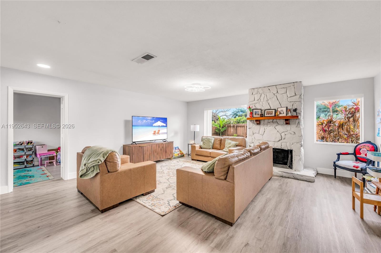 15930 SW 90th Ave Palmetto Bay, FL 33157