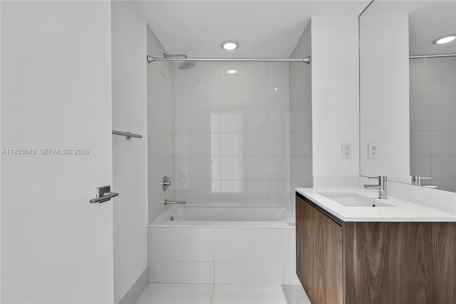 3131 NE 7th Ave #3704 Miami, FL 33137