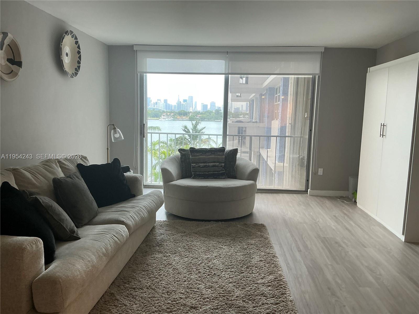 image South Bay Club9