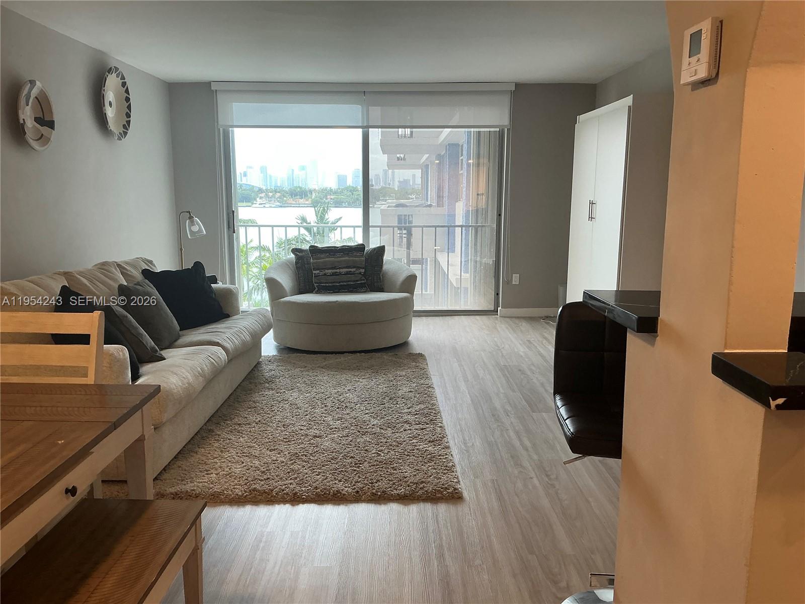 image South Bay Club10