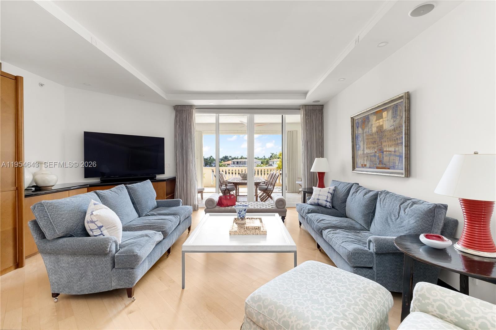 20165 NE 39th Pl #303 & 204