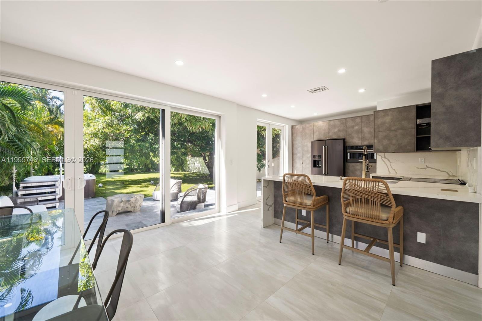 3166 Royal Palm Ave Miami Beach, FL 33140