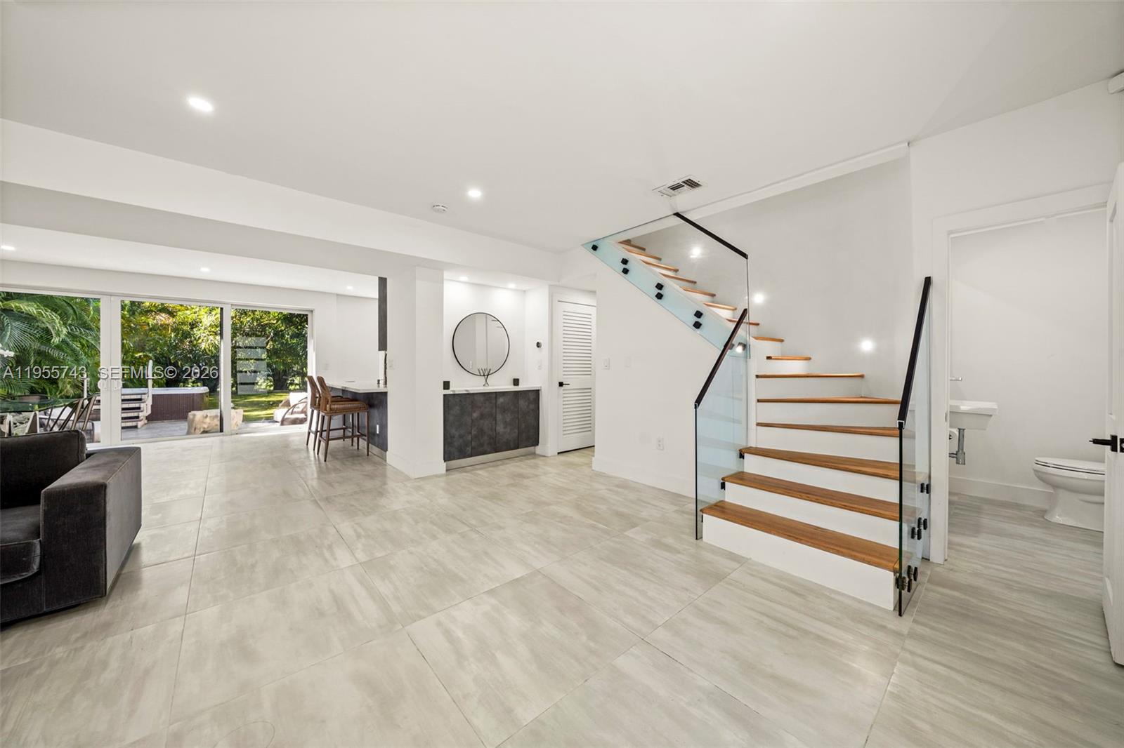 3166 Royal Palm Ave Miami Beach, FL 33140