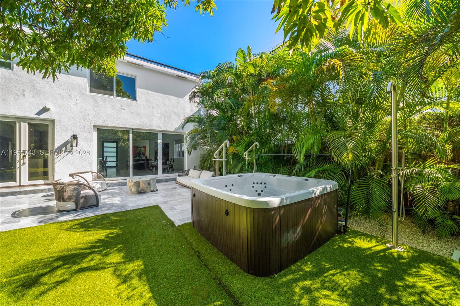 3166 Royal Palm Ave Miami Beach, FL 33140