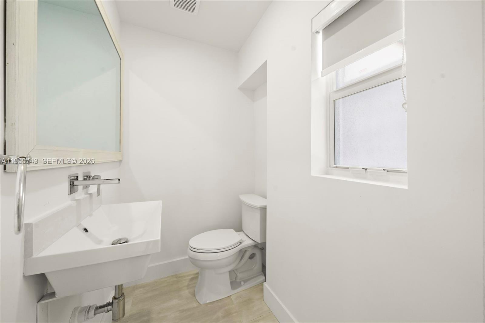 3166 Royal Palm Ave Miami Beach, FL 33140