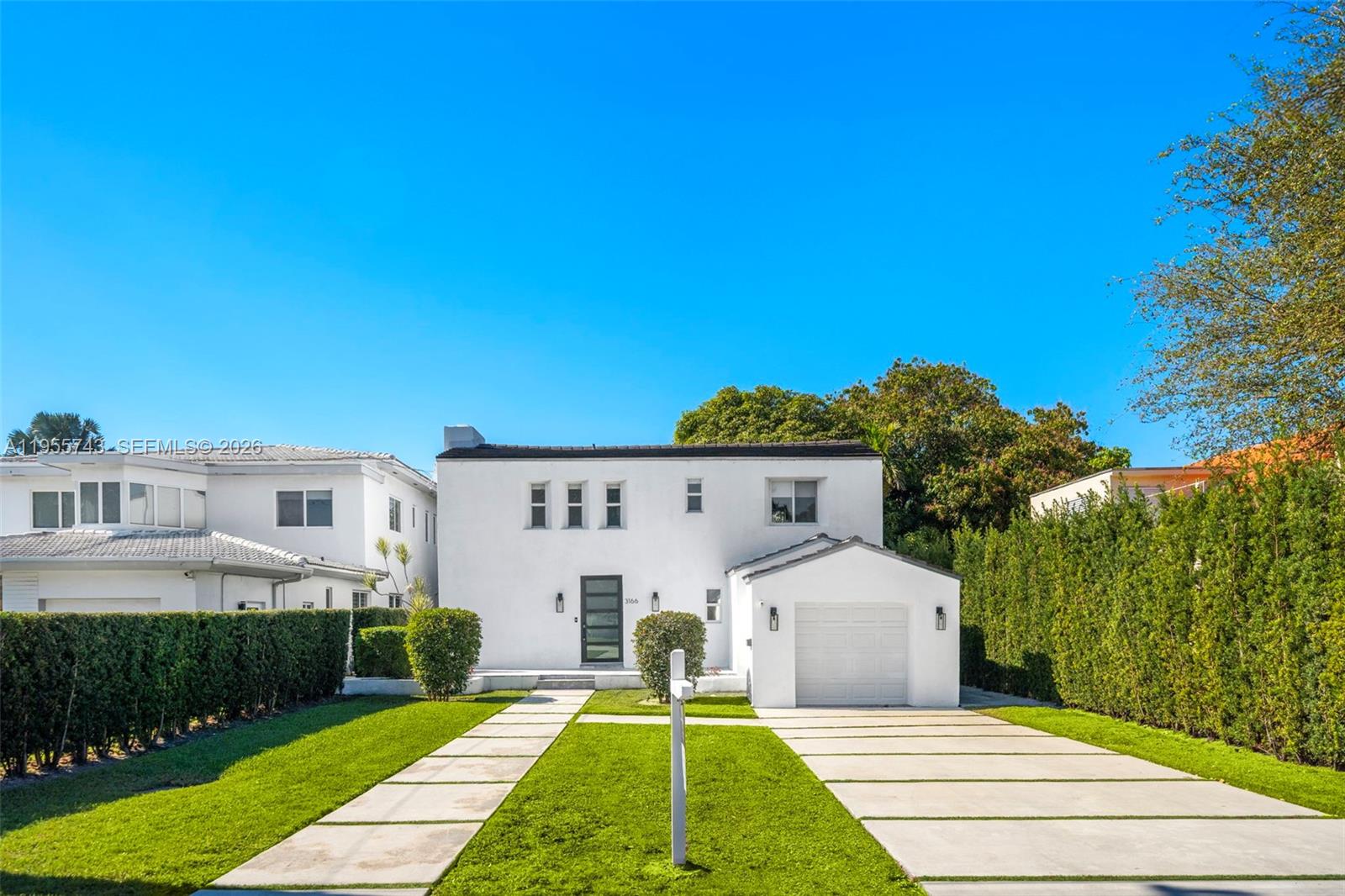 3166 Royal Palm Ave Miami Beach, FL 33140