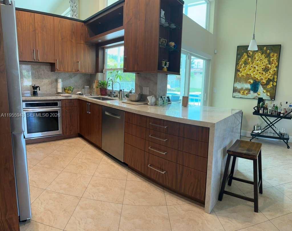 4199 NW 81st Ter Coral Springs, FL 33065