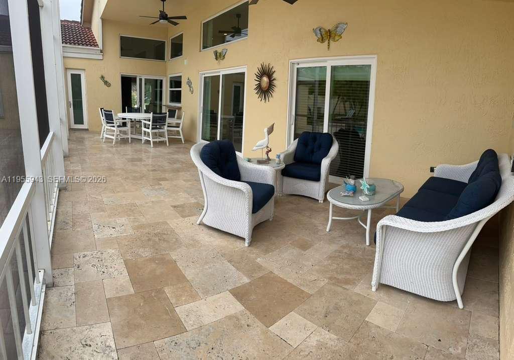 4199 NW 81st Ter Coral Springs, FL 33065