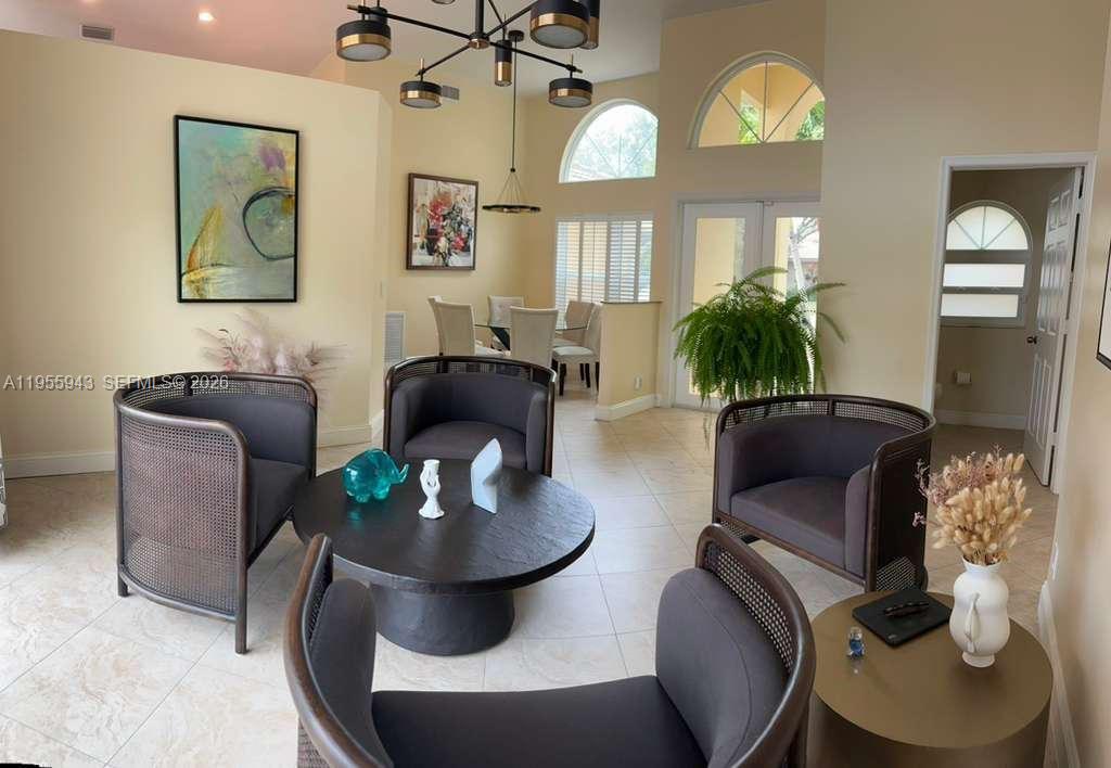 4199 NW 81st Ter Coral Springs, FL 33065